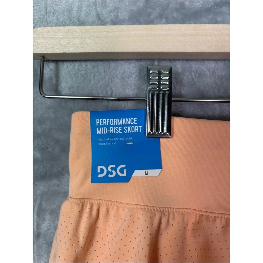 NWT New DSG Coral Performance Mid-Rise Skort Size Girls Medium 10-12